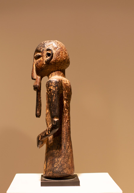 Antiquités africaines |  Statue Bazikasingo pre Bembe - République démocratique du Congo | Trois quart  