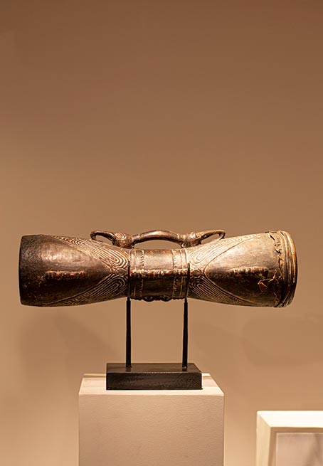 Antiquités océaniennes | Tambour SEPIK |  Papouasie-Nouvelle-Guinée