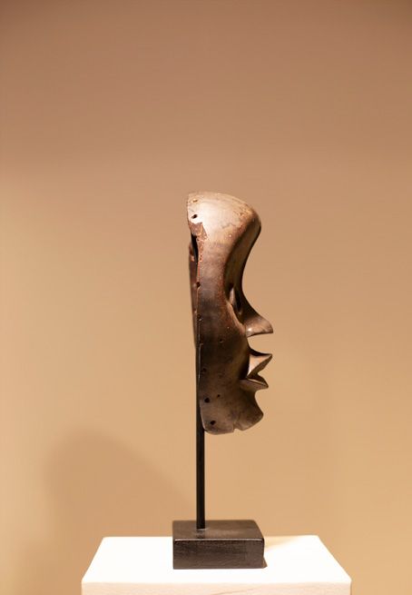 Antiquités africaines |  Antiquités africaines | Masque  Dan  - Côte D'Ivoire | Trois quart  