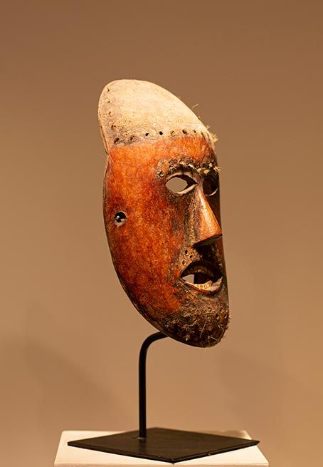 Antiquités Asiatiques | Masque  - Népal | trois quart gauche