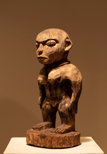 Antiquités africaines |  Statue Statue Fon Dahomey - Benin | Profil droite  