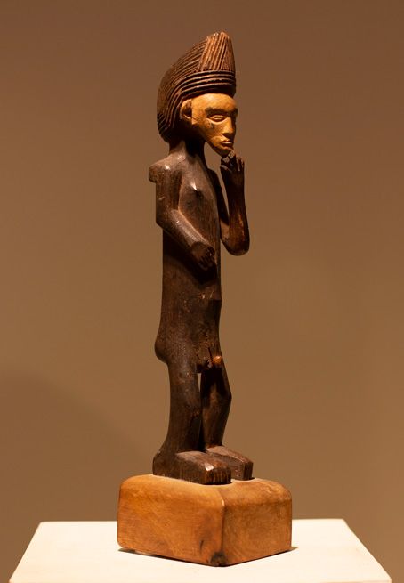 Antiquités africaines |  Statue Tshokwe - République démocratique du Congo | Profil gauche  