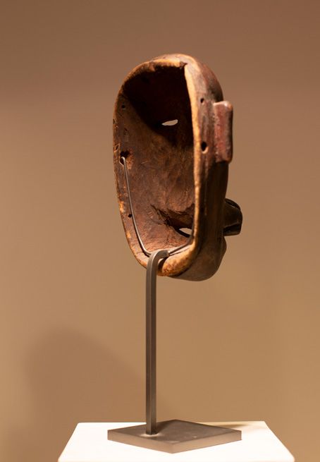Antiquités africaines | Masque Makondé- Tanzanie | Mozambique  | Profil droite  